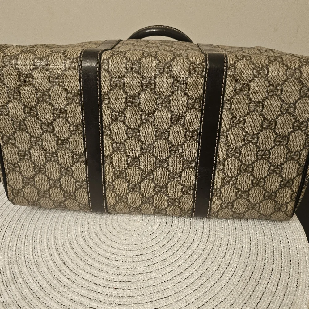 👜 Gucci GG Supreme Boston Satchel